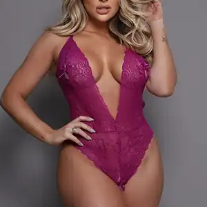 lingerie rosa de renda estilo body